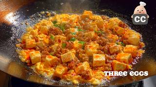 This is how you turn 3 simple ingredients into pure liquid gold! 🍳🥩 Fried Eggs, Minced Pork & Tofu