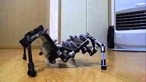 Lego Technic V 4 legs Walking Robot 2
