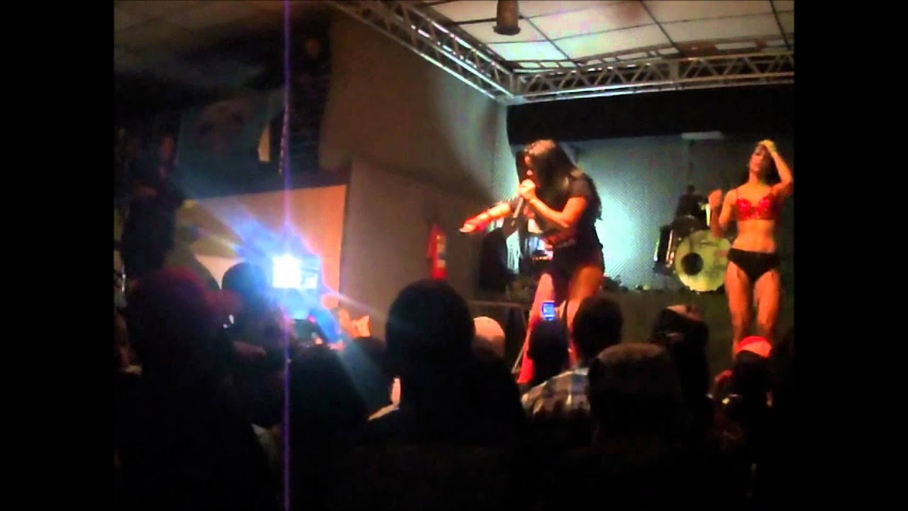 Mc Debby Ao Vivo No Bar Brasil Parte 6 - YouTube