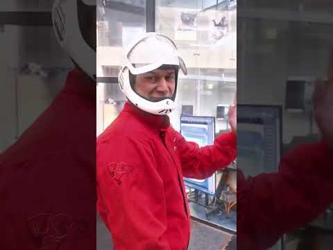 Инструкторы аэротрубы FLOW MOSCOW точно знают, что вам нужно! #shorts