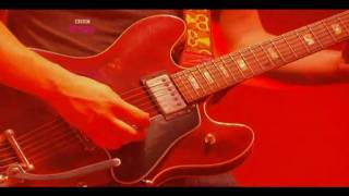 Arctic Monkeys - This House is a Circus - Live at Reading Festival 2009 [HD]