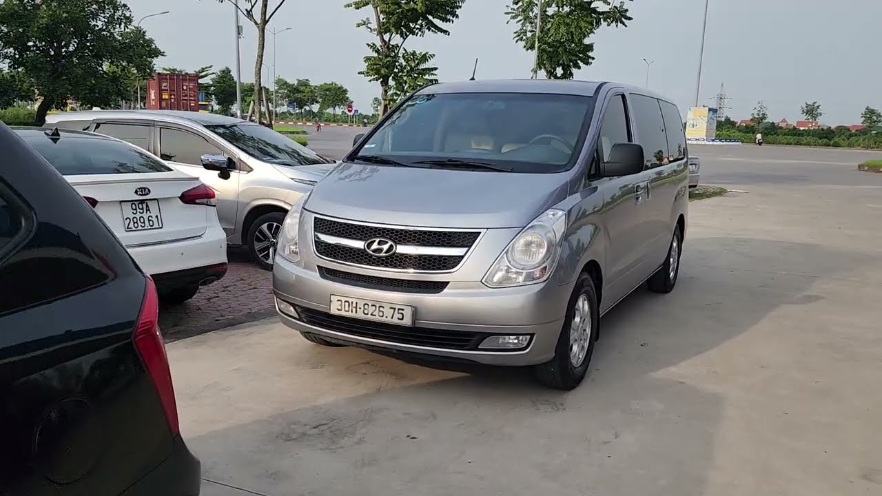 Hyundai Starex 2015 2.5L 9 chỗ, máy dầu, xe cực chất chỉ 400 hơn.Có nên mua Starex 2015 2.5L máy dầu