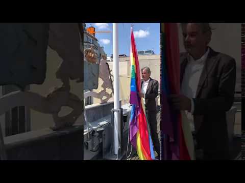 Video: LGBT Gökkuşağı Bayrağı: Mənşə Tarixi