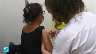 جدل في فرنسا حول فرض إلزامية التطعيم ضد فيروس كورونا