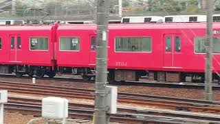 名鉄3300系3310F普通弥富行金山1番線発車＆3700系3704F+3150系3172F急行豊橋行金山4番線到着