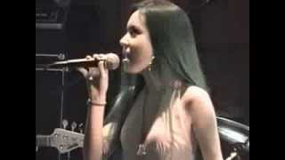 May J. デビュー前 16歳 Pre-debut May J. singing "Dangerously in L...