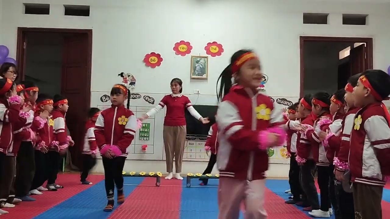 TIẾT DẠY THỂ DỤC BẬT QUA VẬT CẢN 15-20CM 5-6T