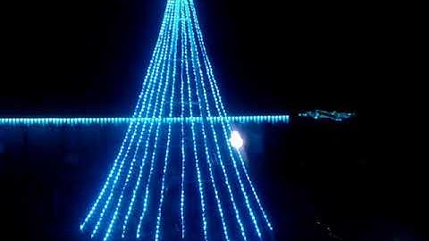 2018 pixel mega tree