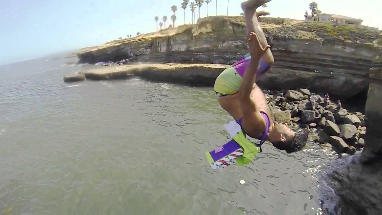 Ver GoPro: Californian Buzz Light Year's most EPIC "falling with style" jump. no YouTube Ver GoPro: Californian Buzz Light Year's most EPIC "falling with style" jump. no YouTube