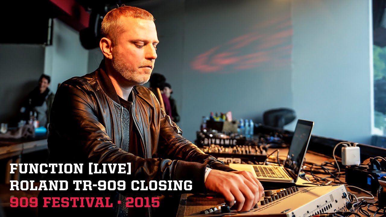 FUNCTION [live] closing 909 Festival 2015 on a Roland TR-909 - YouTube