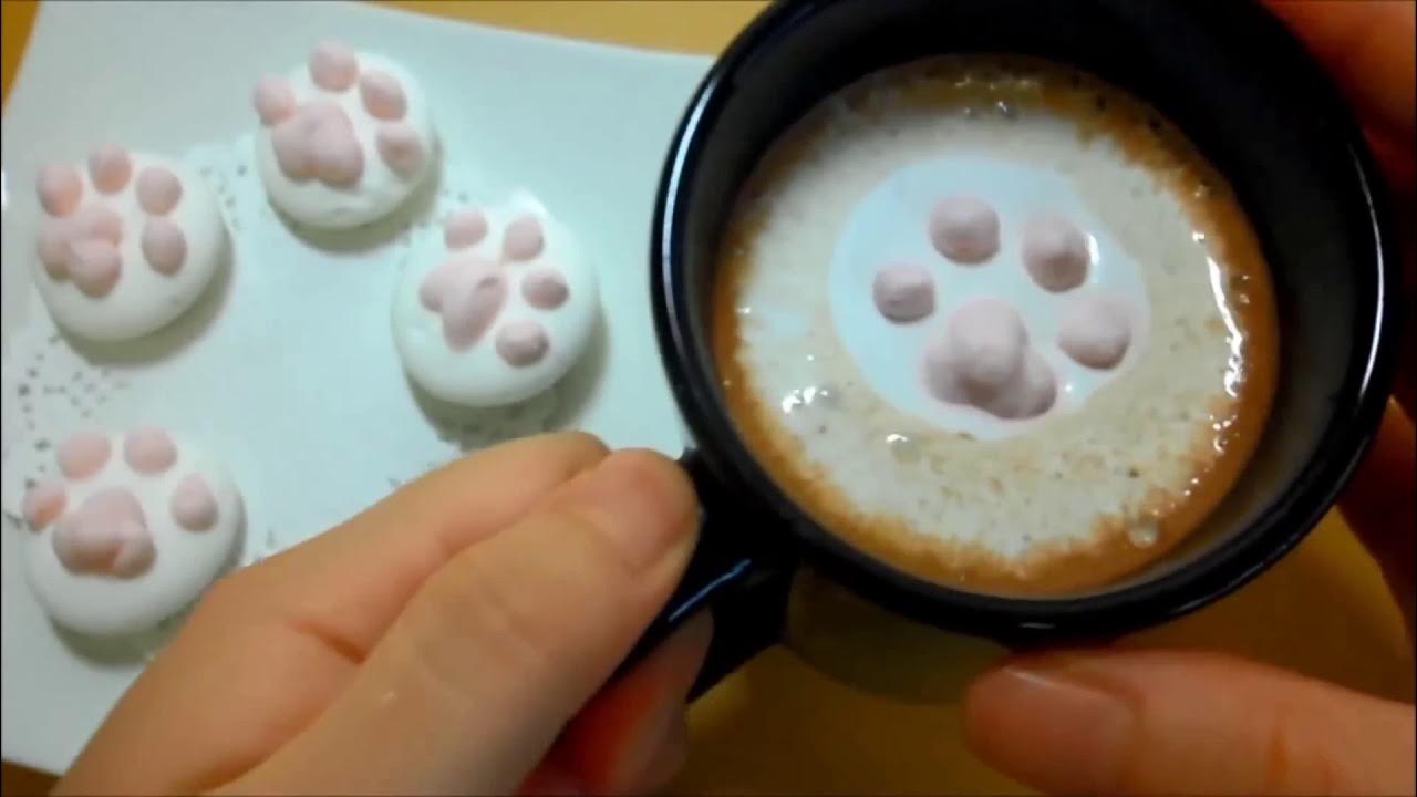 Зефирки лапки. Маршмеллоу кошки. Маршмеллоу в виде лапок. Зефирки лапки. Лапки для кофе маршмеллоу.