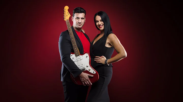 WHAKAARIA MAI - DAVE IWIKAU & AMY HUNT (DUO) LIVE