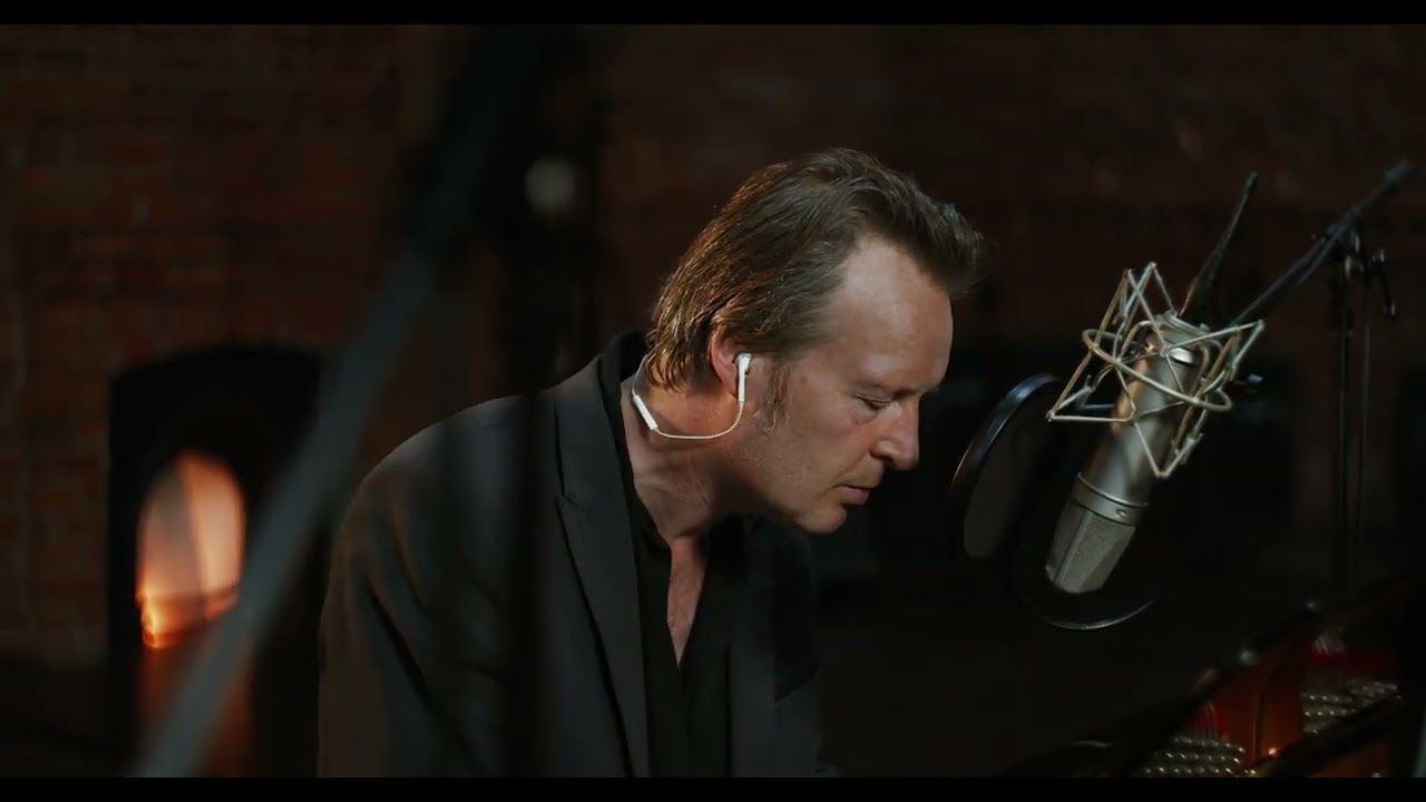 Guarda Please Please Please by Peter Alexander Jobson (Blueprint Studios - Salford - Session) su YouTube Guarda Please Please Please by Peter Alexander Jobson (Blueprint Studios - Salford - Session) su YouTube