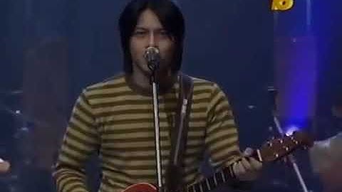 Peterpan - Tak Bisakah Live Konser 2005 FORMASI LENGKAP PETERPAN