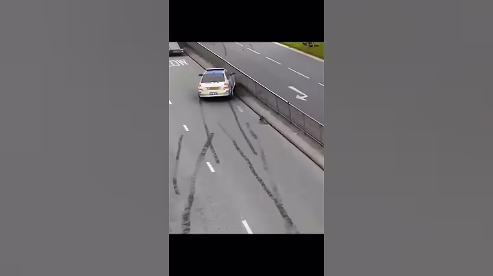 #G wagon AMG police chase # insane move# flips over and lands perfectly #