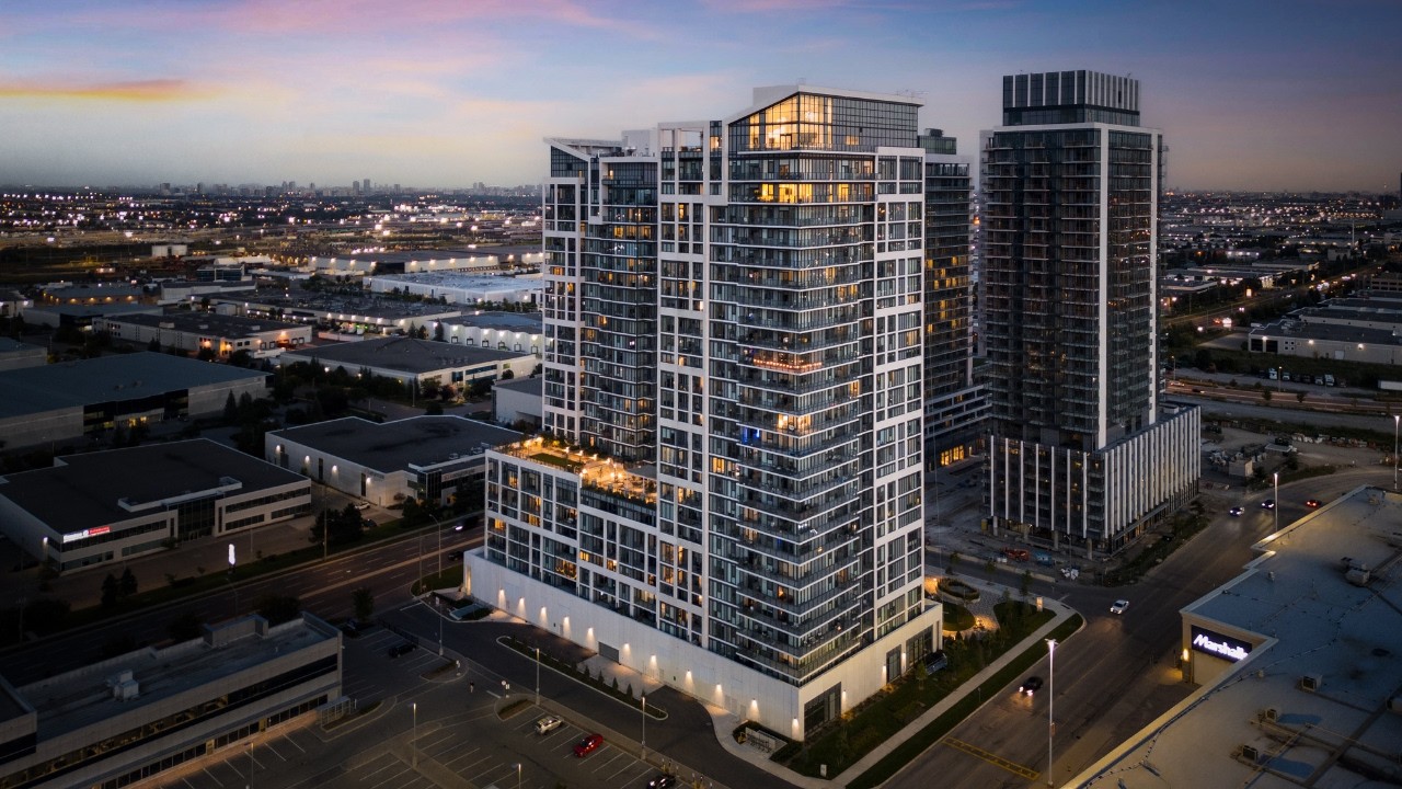 9000 Jane St #1706, Vaughan, ON