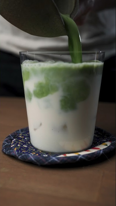 Matcha Latte (Video) 抹茶ラテ • Just One Cookbook