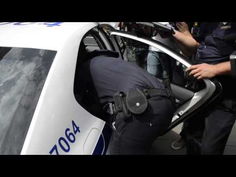 სააკაშვილის პიჯაკები პატრულმა ჩაიბარა