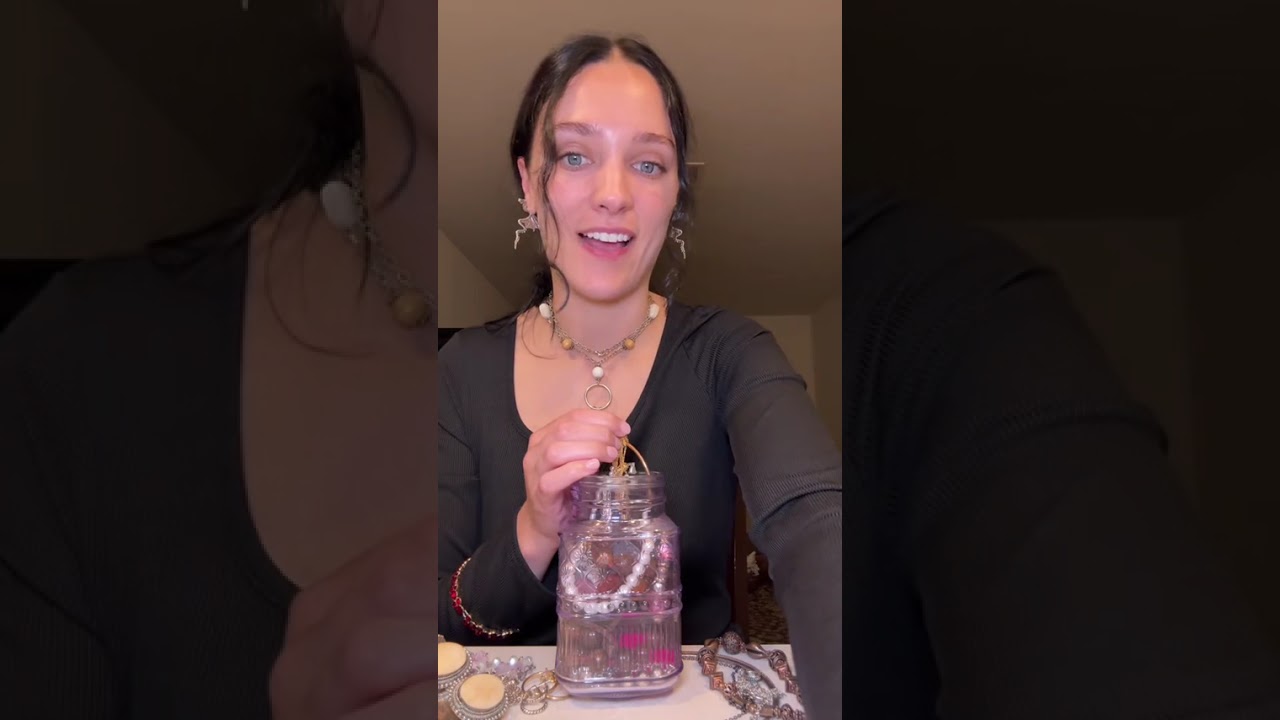 ✨Mystery Jewelry Jar✨  #mysteryj# #mysteryjewelrybox #mysteryjewelrybag #depop ♥️