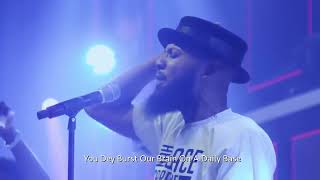 @moses bliss   Daddy Wey Dey Pamper ft Lyrical HI Spontaneous Live Ministration