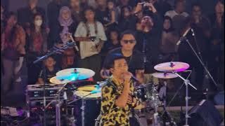 Ada Band Tak Semudah Itu Live Anjungan Sarinah 2025