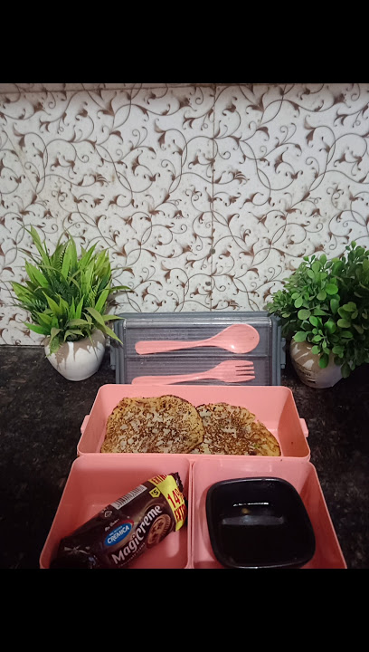 #lunch Box Ideas #desi #lunchbox #biscuit #youtubeshorts#trendingshorts #advikmomlife#moreviews#grow