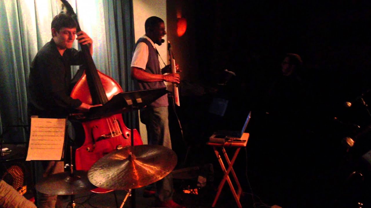 Quamon Fowler Solo on EWI (Vocoder)  "Chitown"