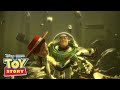 Toy Story 3 | Spaanse Buzz redt Jessie uit de vuilniswagen | Disney NL