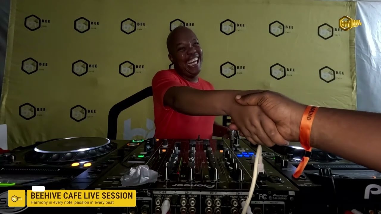 #BEEHIVECAFE LIVE SESSIONS With Picat Da Italian  | The Magnificent 7