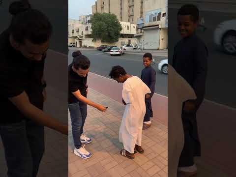 بنزل مقطع قريب اشتركوا وفعلوا الجرس استاذ العلوم