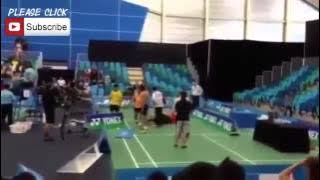 Badminton fight at Canadian Open Doubles Final 2013 between Issara and Jongjit
