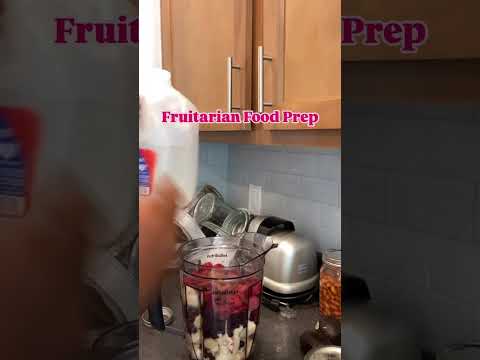 Fruitarian What I Eat in a Day