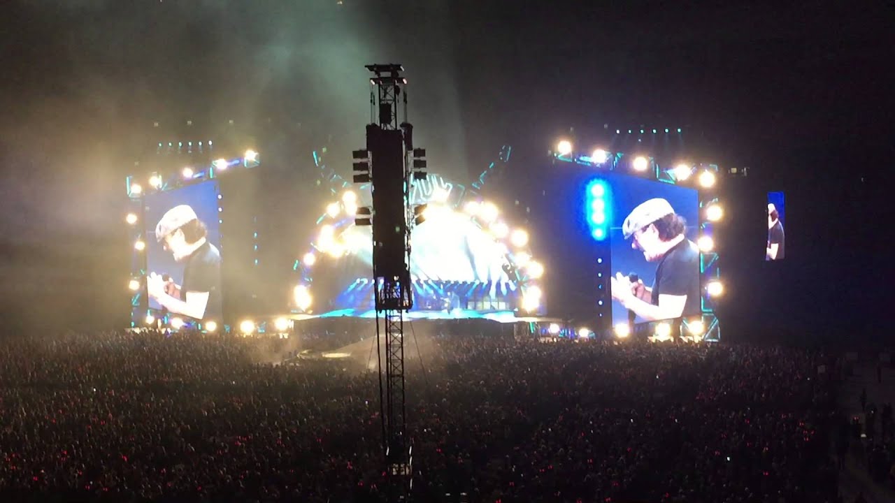 AC/DC - Rock or Bust World Tour 2015 - Live in Vancouver BC - Full ...
