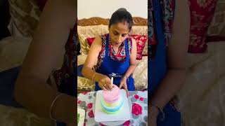 One And Half Pound Cake In Two Tier