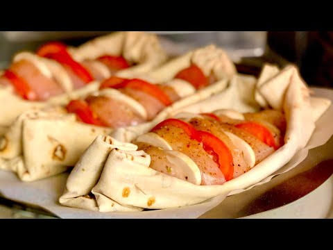 Видео рецепт Запечённое куриное филе в лодочках из лаваша