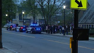 Wellesley remembers Kai and Ella MacAusland at community vigil