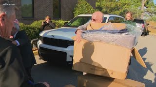 Richland County Sheriff Department donating winter coats to Sistercare