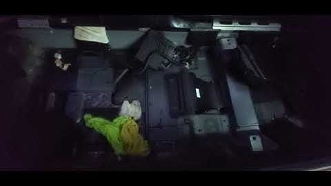 Audi D3 A8 kept flooding inside.   found a problem. here is it. watch till end!!! and share