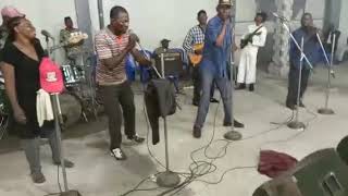 Musique Yansiorch. Useng Ayansiukung A Maa Lackel Lutele Mangwa Kamuyeem Taa Pierrot Lubuma