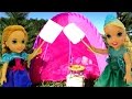 CAMPING ! ELSA & Anna Toddlers - Toy bear - Marshmallow - Tent- Picnic- Outdoors - Playing