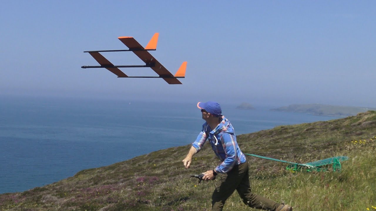 Trident. RC Gliding in light conditions.