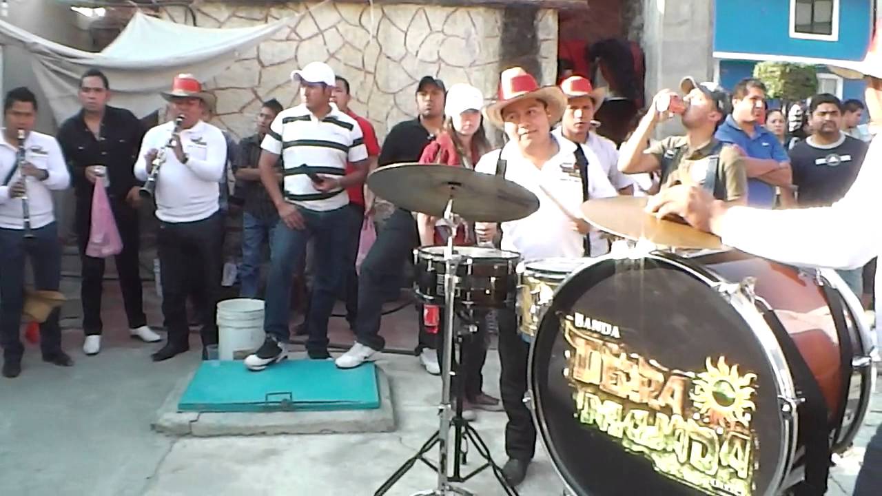BANDA TIERRA MOJADA LA GRANADA EN SAN SEBASTIAN TECOLOXTITLAN DF