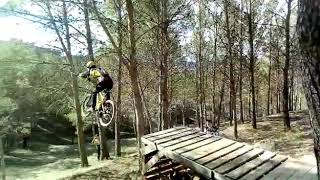 Mi Compañero Demostrando Su Talento