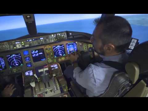 Video: Come Insegnano A Pilotare Un Aeroplano