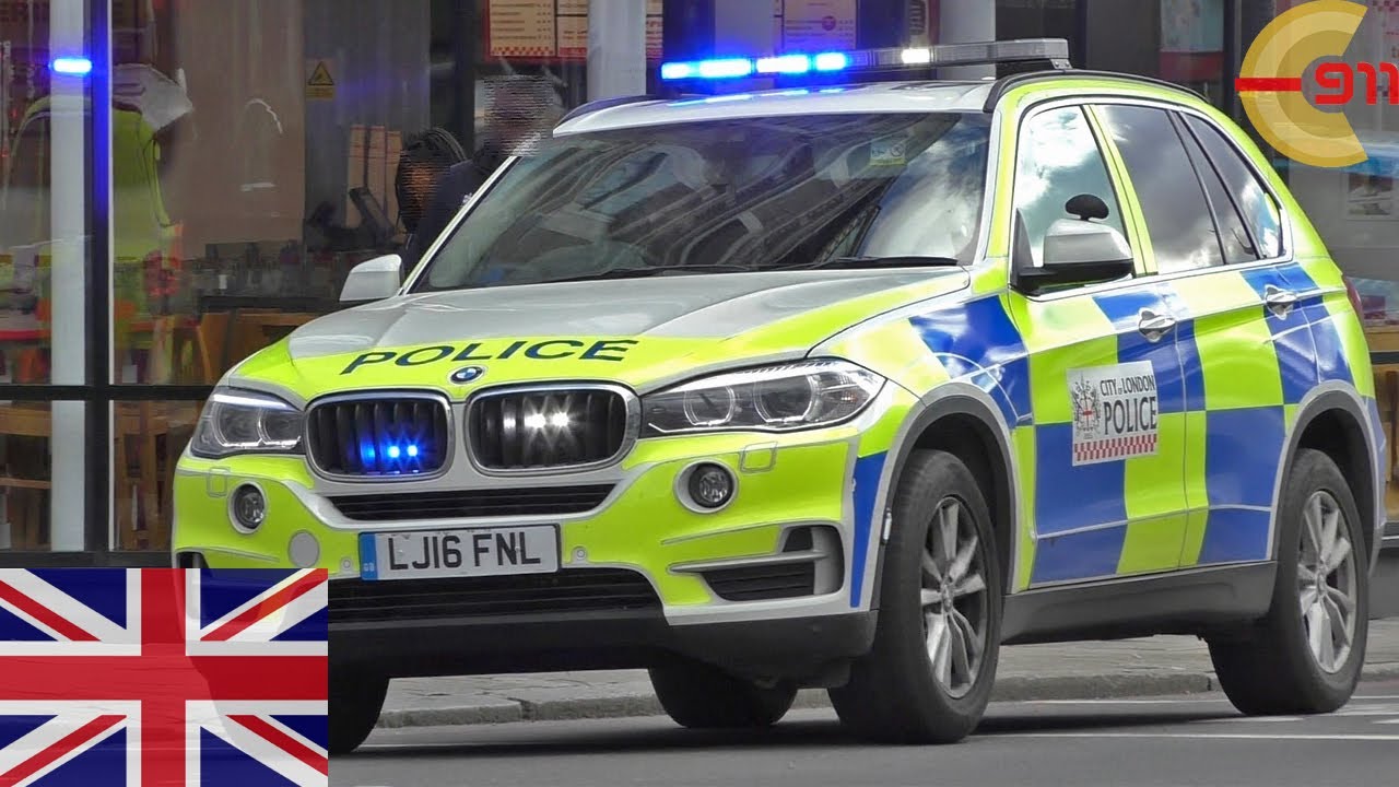 [LONDON] City of London Police BMW X5 ARV responding with siren and