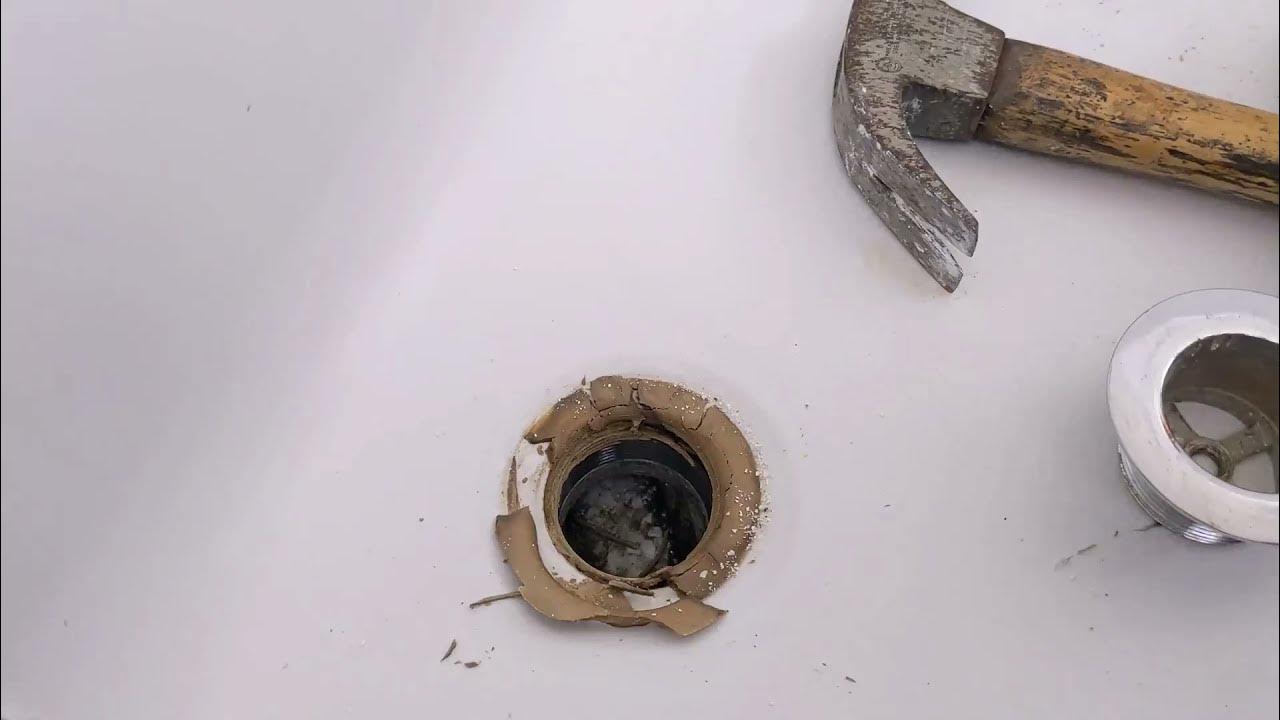 Easy Removing Stubborn Bathtub Drain remove stuck drain basket YouTube