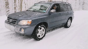 2007 Highlander in snow