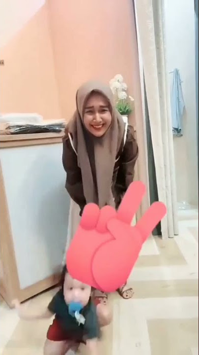 Keliatan Jangan Kelebaran Bunda!!!