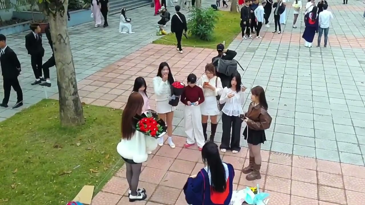 NGÀY TỐT NGHIỆP 