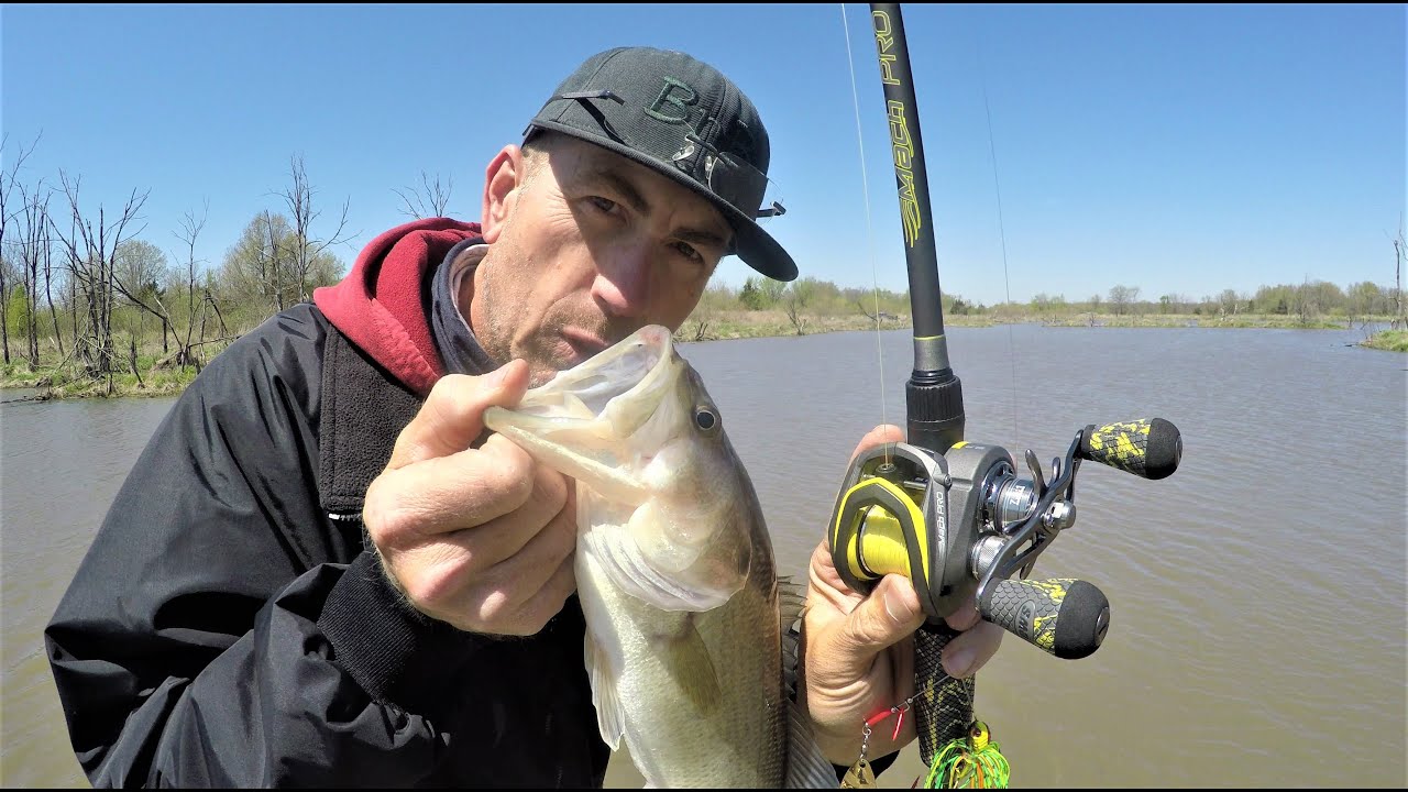 Lew's Mach Pro baitcasting fishing rod reel combo on the water review for  beginners 
